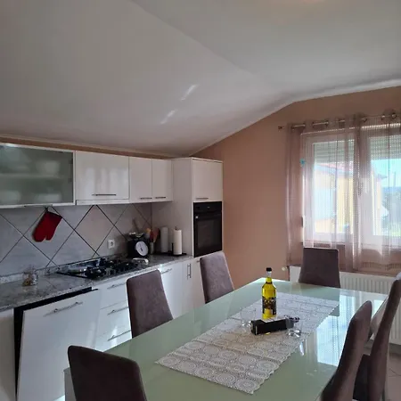 3db Ivica-parking,klima,wifi