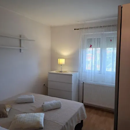 Apartment Ivica-2Db,Parking,Klima,Wifi * Zara